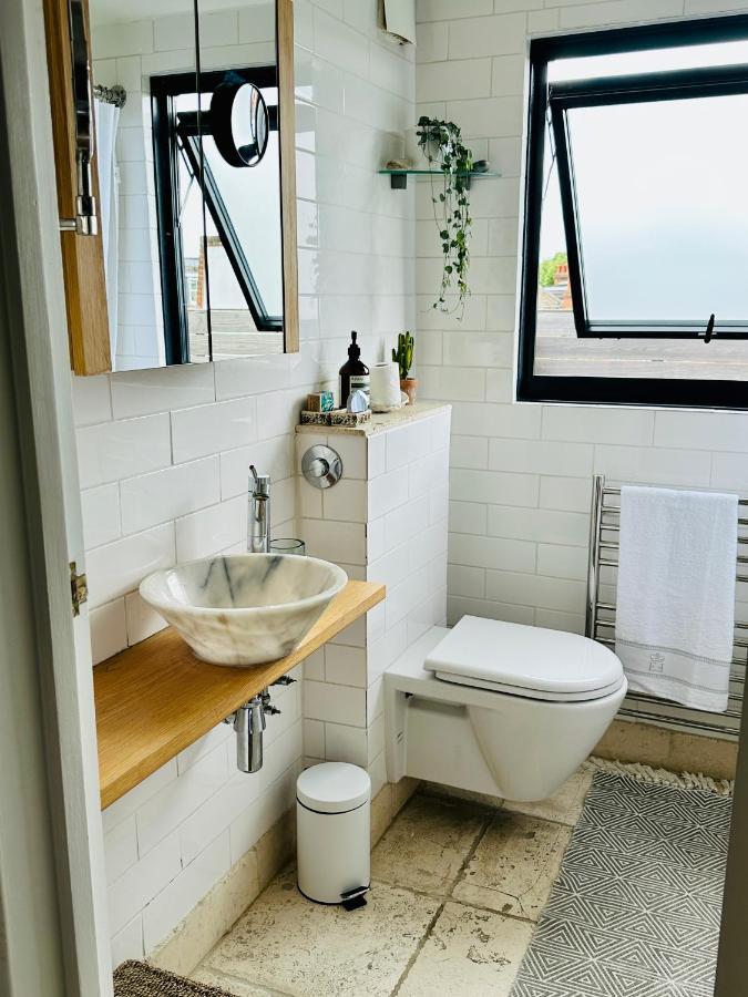 Hospedagem domiciliar Heathers Loft Space Londres